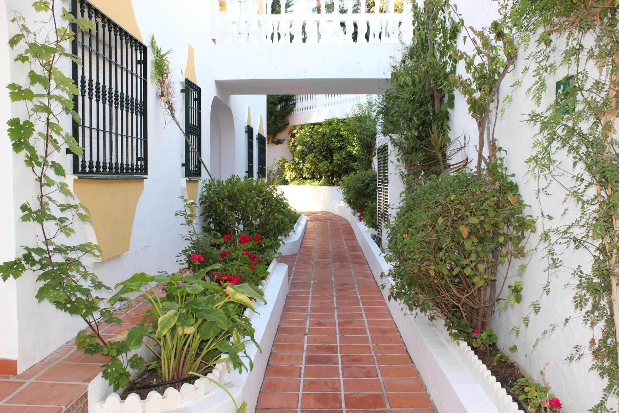 Apartamentos Las Rosas De Capistrano Nerja Zewnętrze zdjęcie